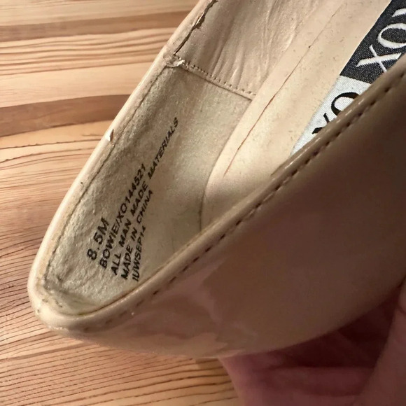 XOXO Bowie Nude Peep Toe Patent Leather High Heels - Picture 5 of 6